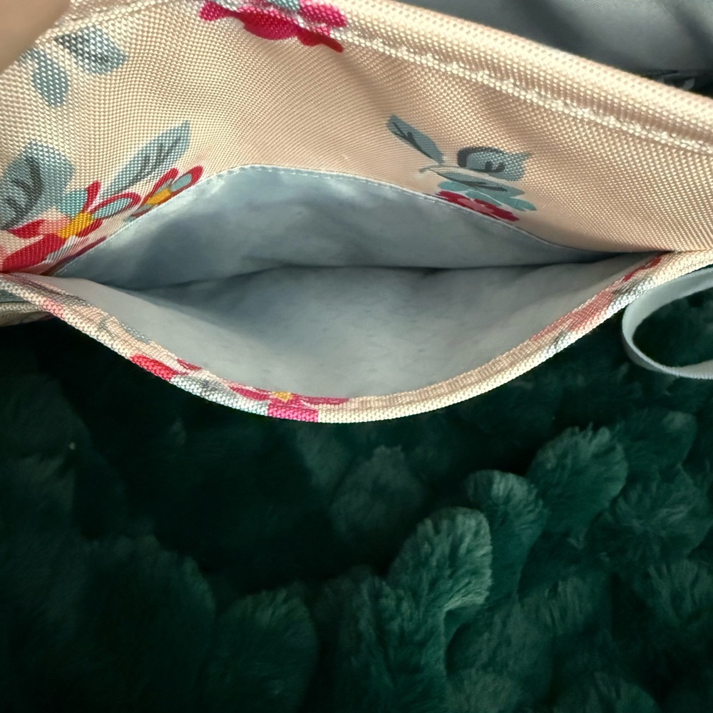 Vera Bradley Floral Crossbody Bag in Pink and Cream - Picture 6 of 8